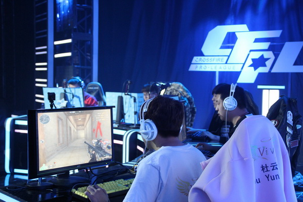 演着不仅仅 演着不仅仅