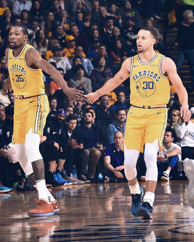 在中国的足 在中国的足