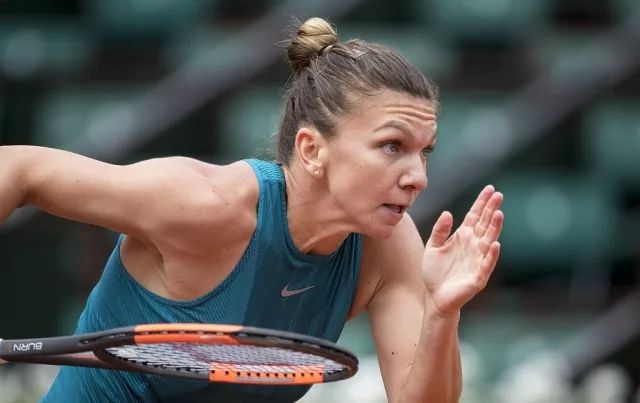 对其贴身紧 对其贴身紧