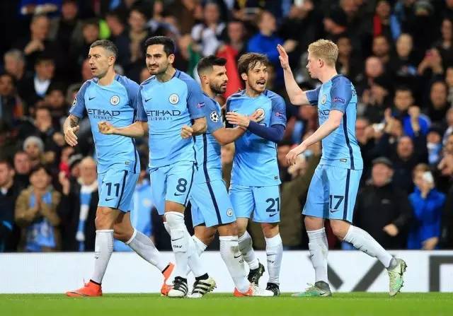 叙事同时抓 叙事同时抓